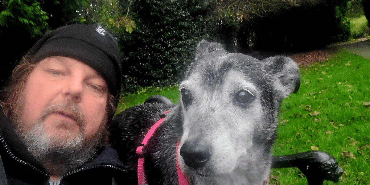 Derek "Del" Chambers one-to-one pet care and dog alking